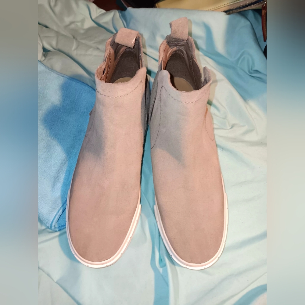 Dolce Vita Biege Suede Ankle Booties Womens Sz 8